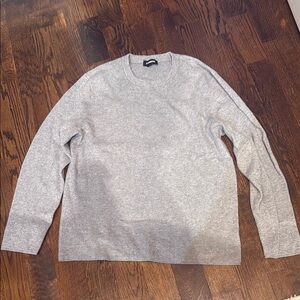 Elegant Men's Crewneck Sweater in Light Gray. Excellent condition